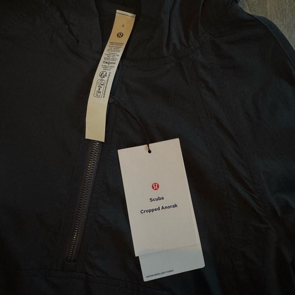 ✨NWT Lululemon Cropped Scuba Anorak Pullover - Black Sz 4✨ - Picture 7 of 10
